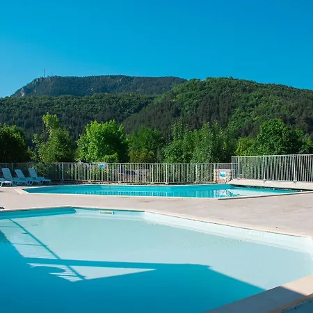 Дом отдыха Village De De