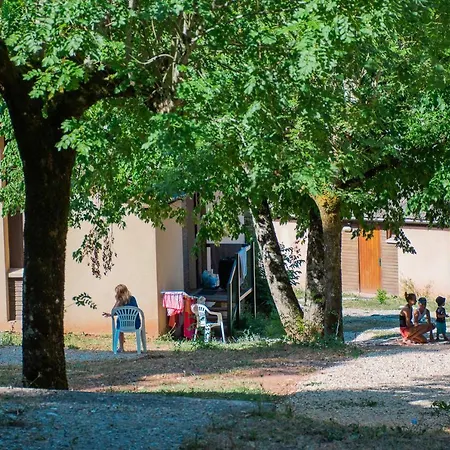 Village De De