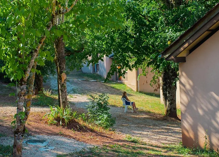 Village De De Casa de Férias *