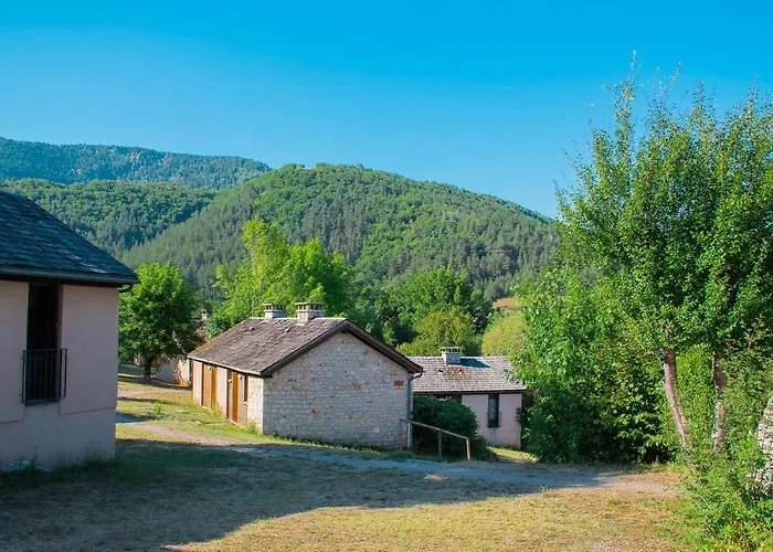 Village De De Casa de Férias La Canourgue
