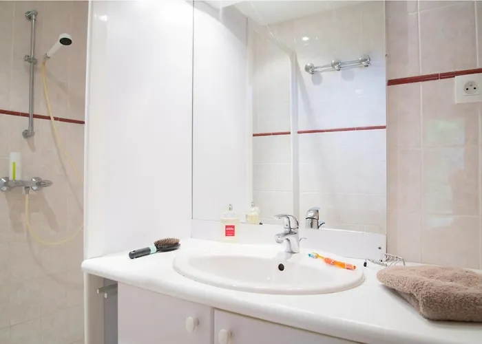 Village De De 度假居 拉卡努尔格